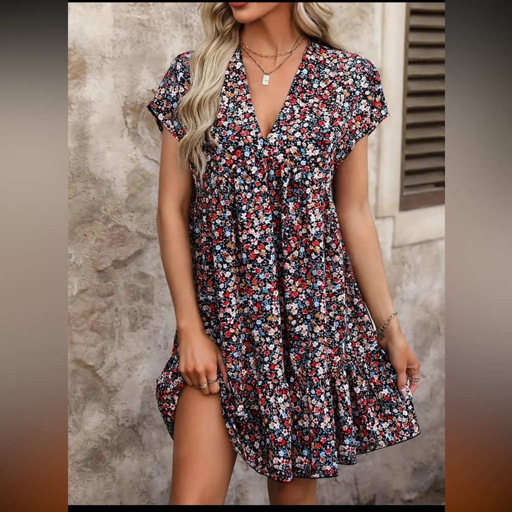 Floral V-neck Ruffle Hem Dress